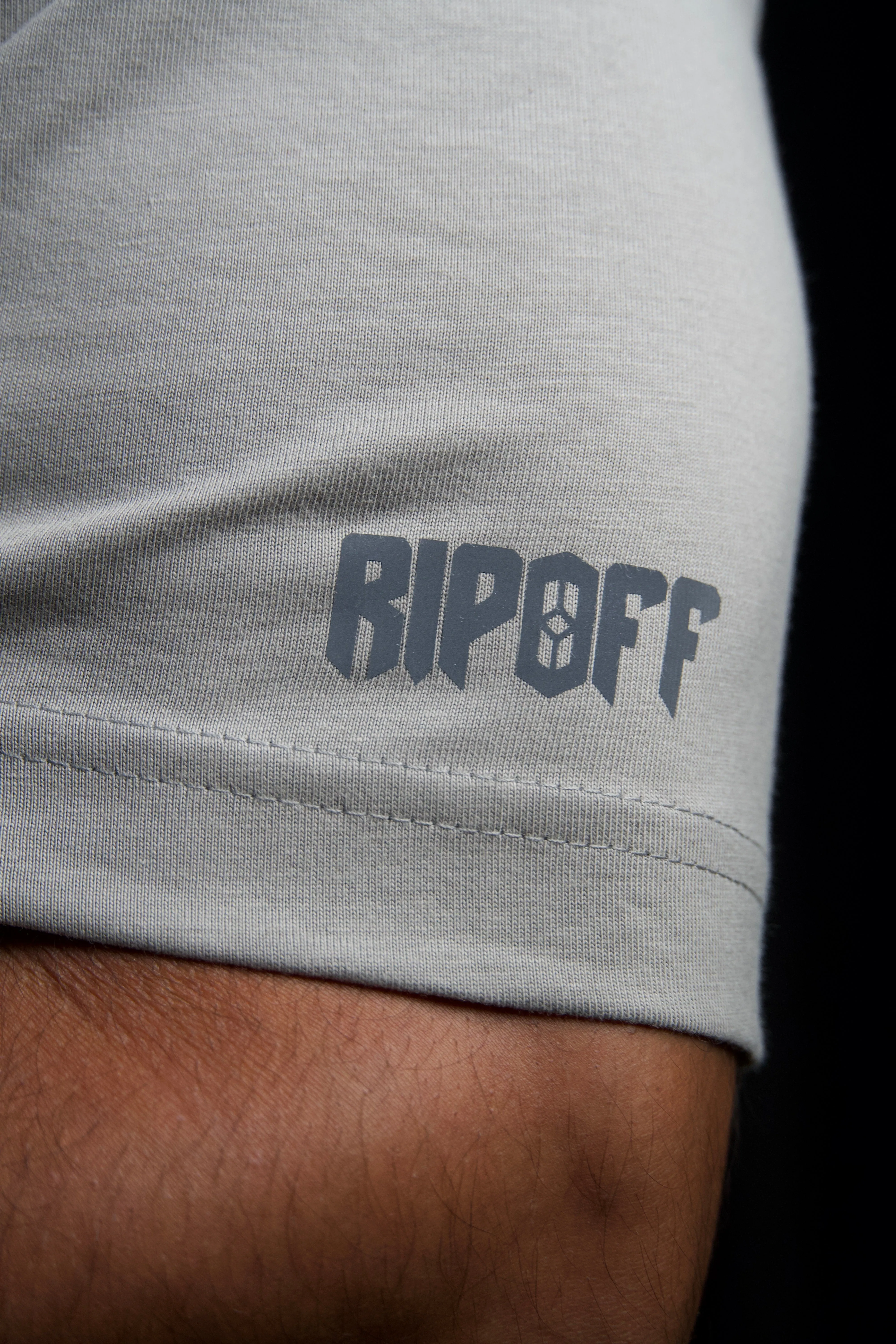Basic tee/ Studio grey