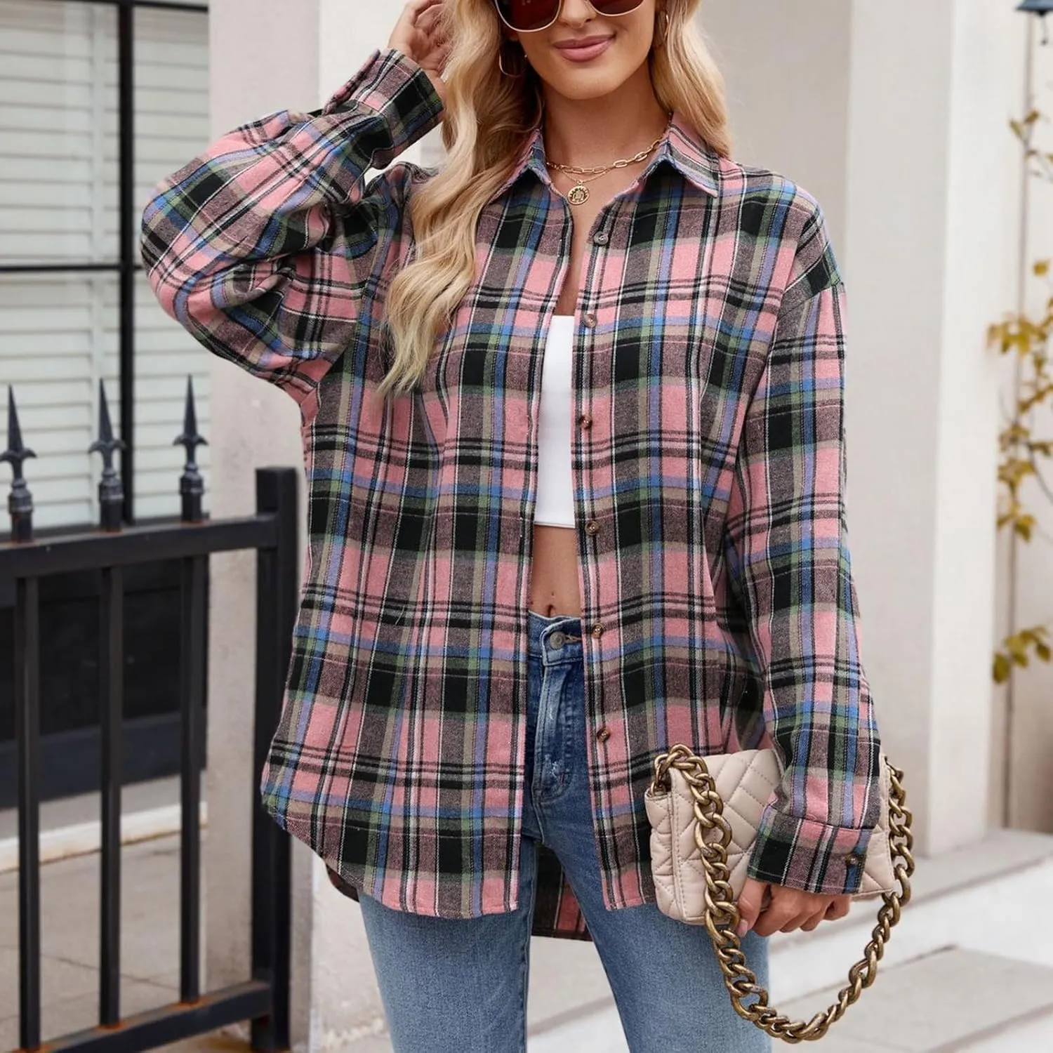 Flannel Plaid Shirts for Women Oversized Button Down Lapel Blouse Tops Long Sleeve Loose Casual Jackets with Pockets